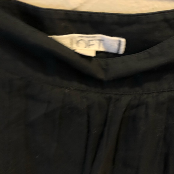 Adorable LOFT Spring Skirt - Picture 2 of 3